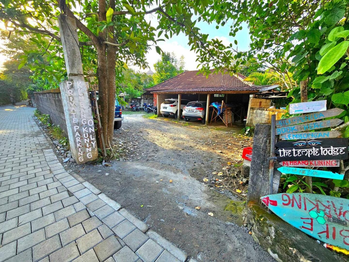 Kembang Kuning Hotel Uluwatu  Exterior photo